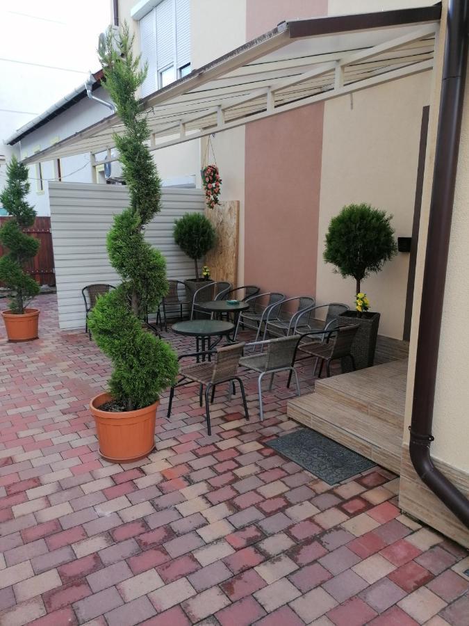 Edes Alom Guesthouse Сегед Екстер'єр фото