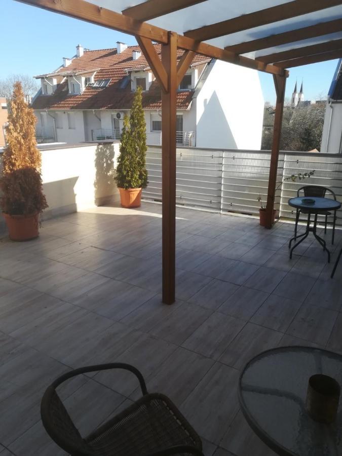 Edes Alom Guesthouse Сегед Екстер'єр фото