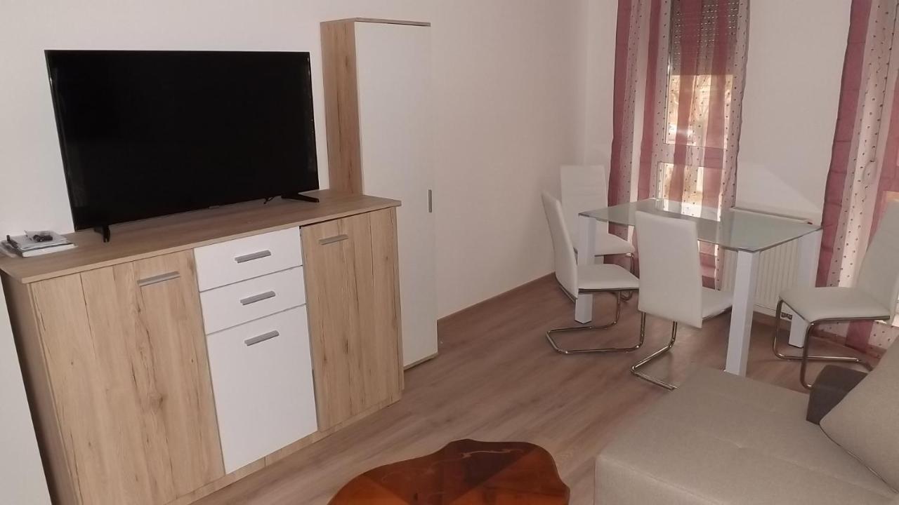 Edes Alom Guesthouse Сегед Екстер'єр фото