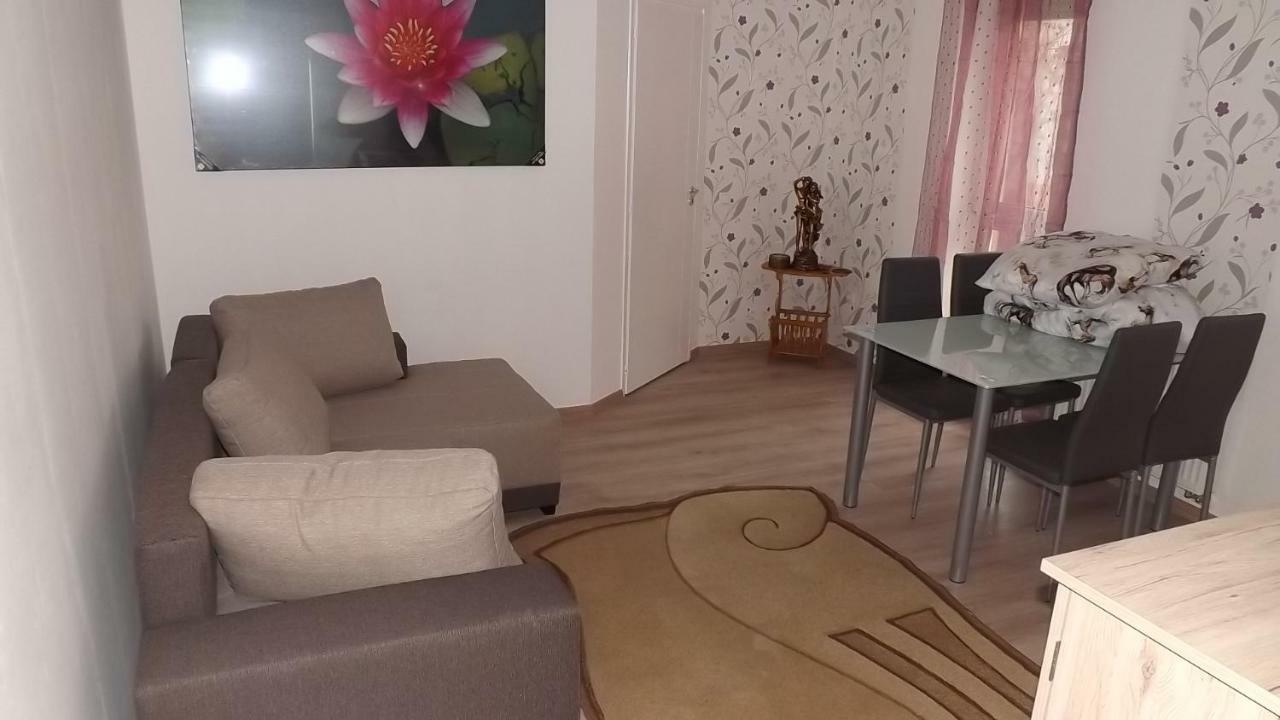 Edes Alom Guesthouse Сегед Екстер'єр фото