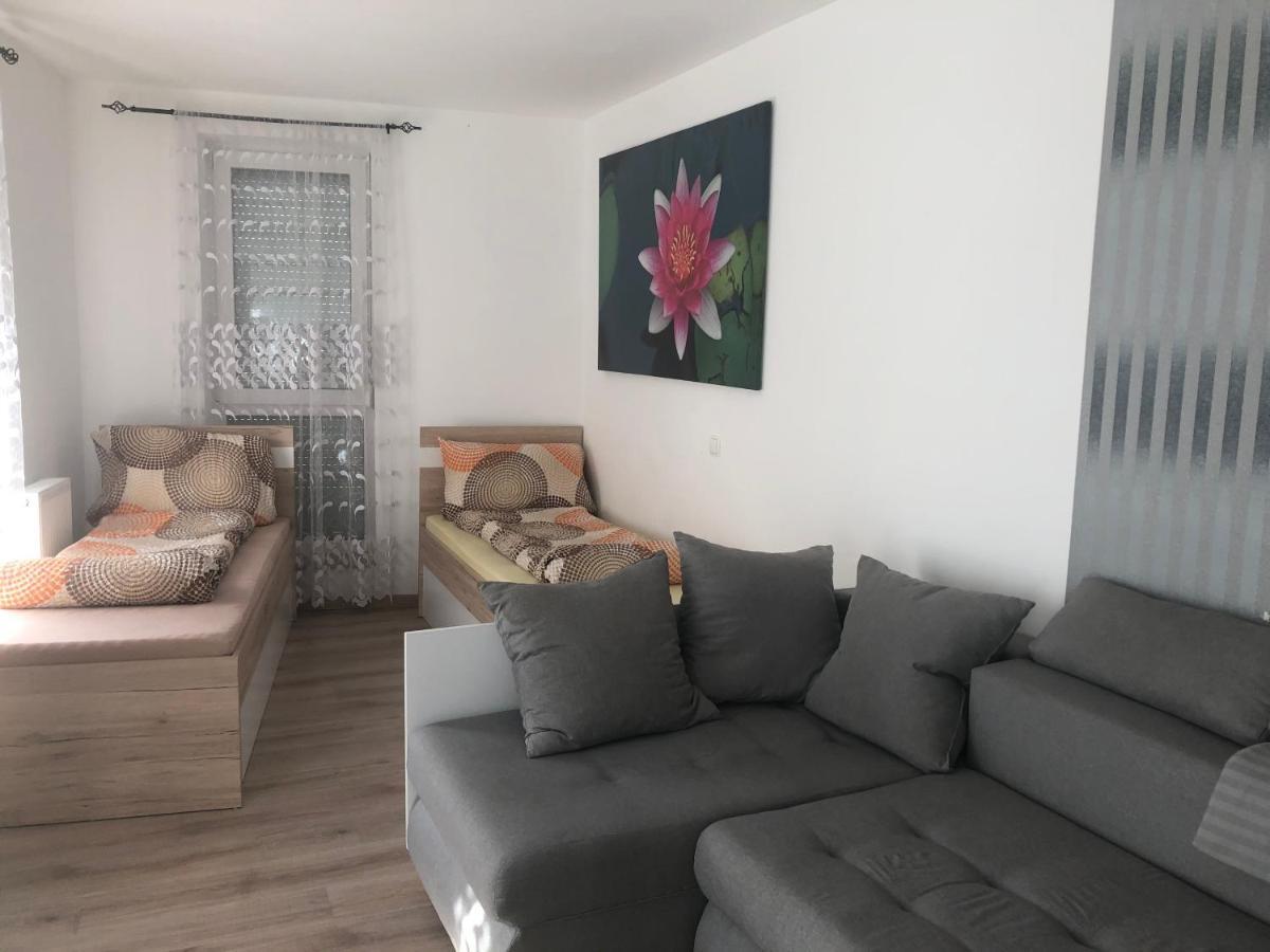 Edes Alom Guesthouse Сегед Екстер'єр фото