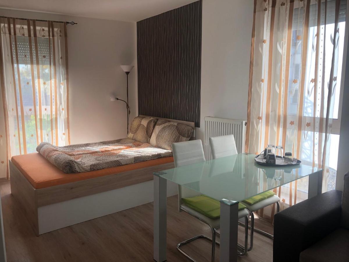 Edes Alom Guesthouse Сегед Екстер'єр фото